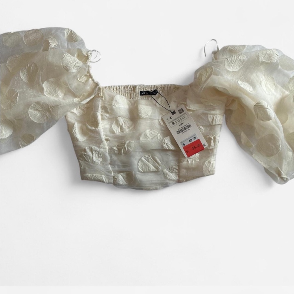 BRAND NEW Elegant Cream Puff Sleeve Top